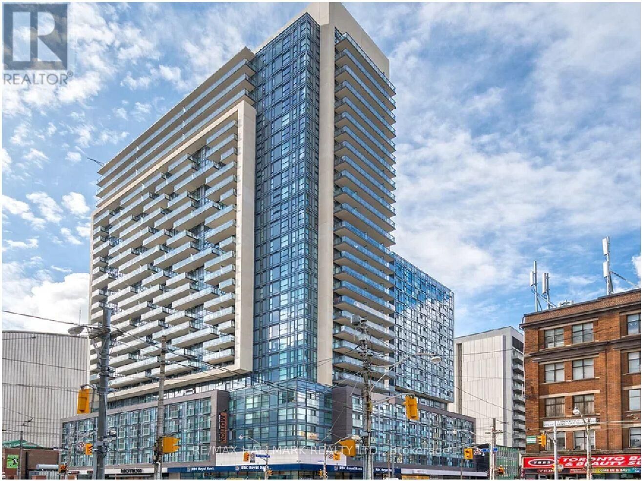 Property Photo:  570 Bay Street 706  ON M5G 2C5 