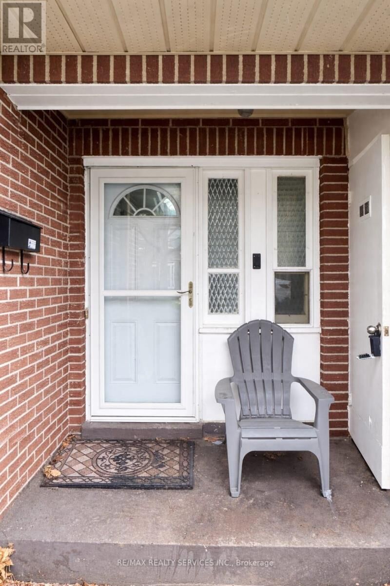 Property Photo:  50 Eden Parkway  ON L6T 3A5 