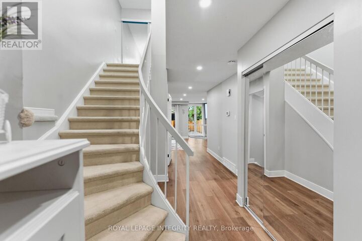 Property Photo:  89 Burlington Crescent  ON K1T 3K5 