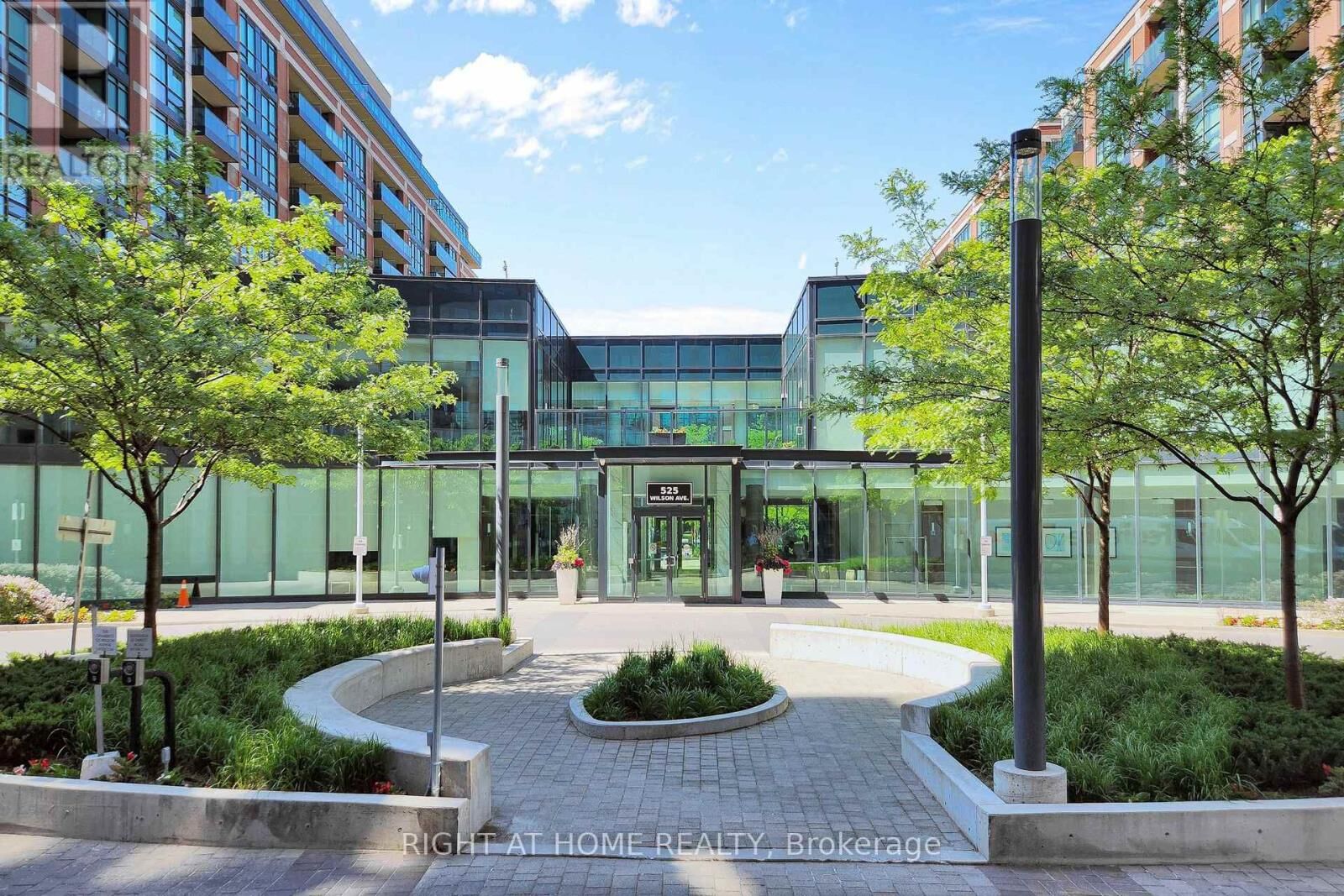 Property Photo:  525 Wilson Avenue 326  ON M3H 0A7 
