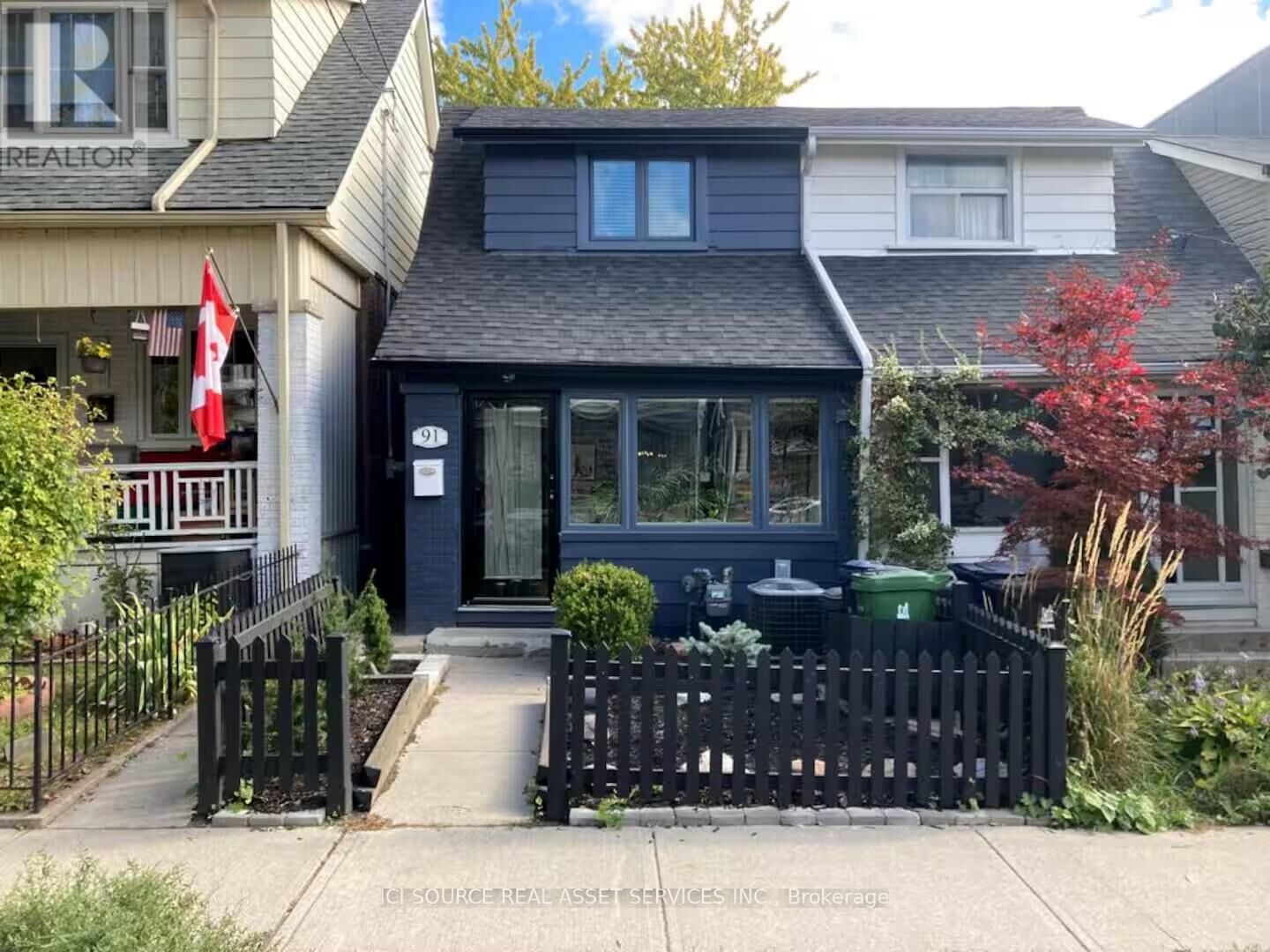 Property Photo:  91 Alton Avenue  ON M4L 2M3 