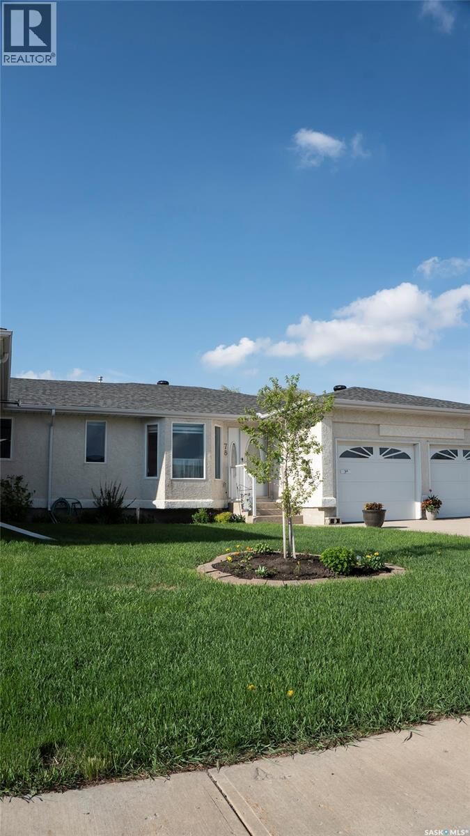 Property Photo:  3 78 Russell Drive  SK S3N 3W2 