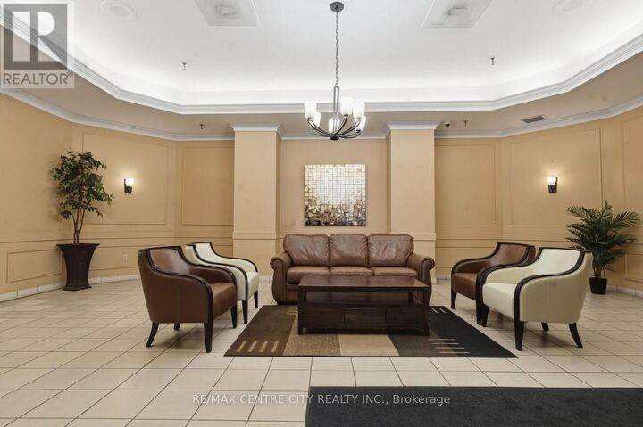 Property Photo:  389 Dundas Street 901  ON N6B 3L5 