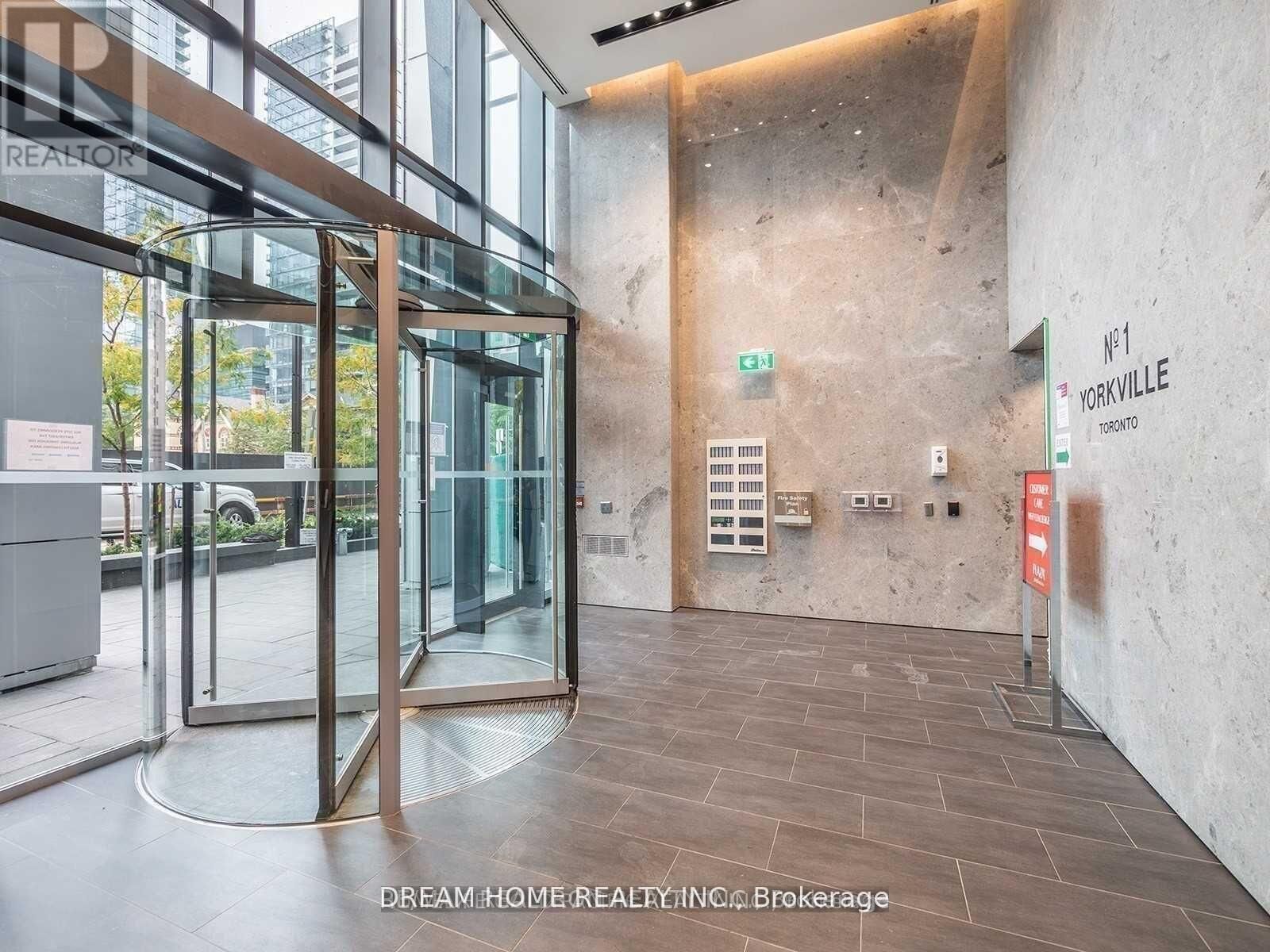Property Photo:  1 Yorkville Avenue 3003  ON M4W 0B1 