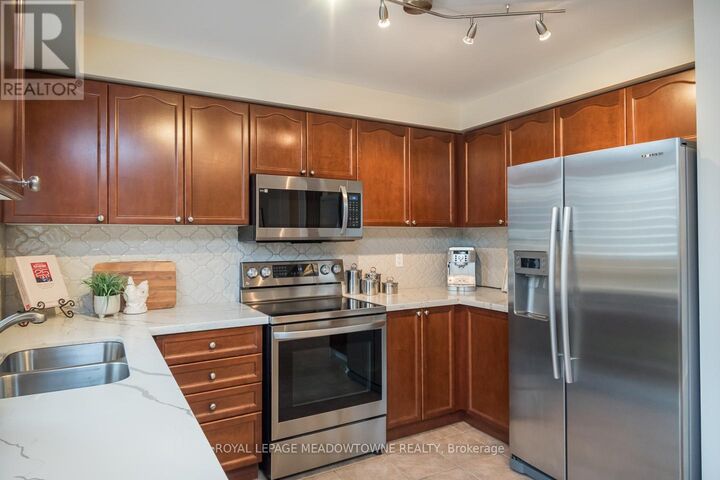 Property Photo:  292 McDougall Cross  ON L9T 0N6 