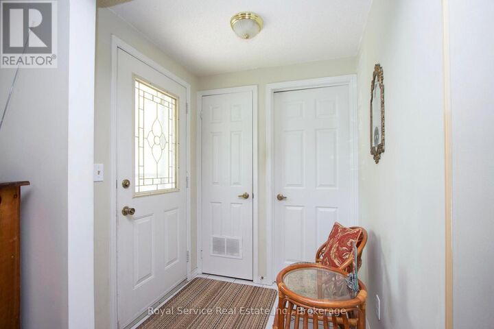 Property Photo:  3 Fairway Drive  ON L1B 1B5 