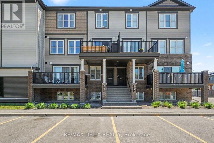Property Photo:  301B Des Tilleuls Private 216  ON K4A 1B7 