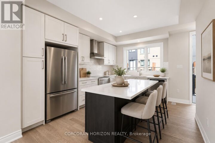 Property Photo:  2273 Turnberry Road 42  ON L7M 2B2 