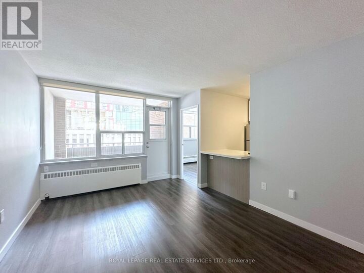 Property Photo:  265 Main Street 211  ON M4C 4X3 