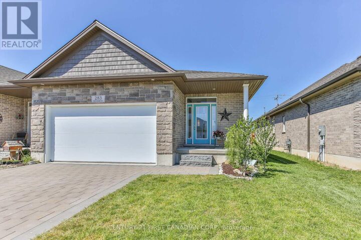 Property Photo:  283 Boyd Boulevard  ON N0M 2M0 