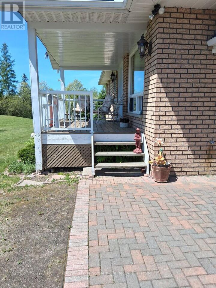 Property Photo:  6365 Highway 17  ON P0H 1V0 
