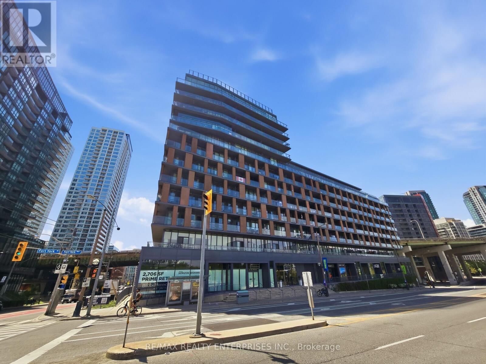 Property Photo:  169 Fort York Boulevard West 722  ON M5V 0C8 