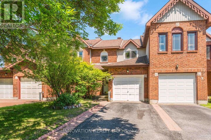 Property Photo:  5 Harrington Court  ON K2K 2S7 