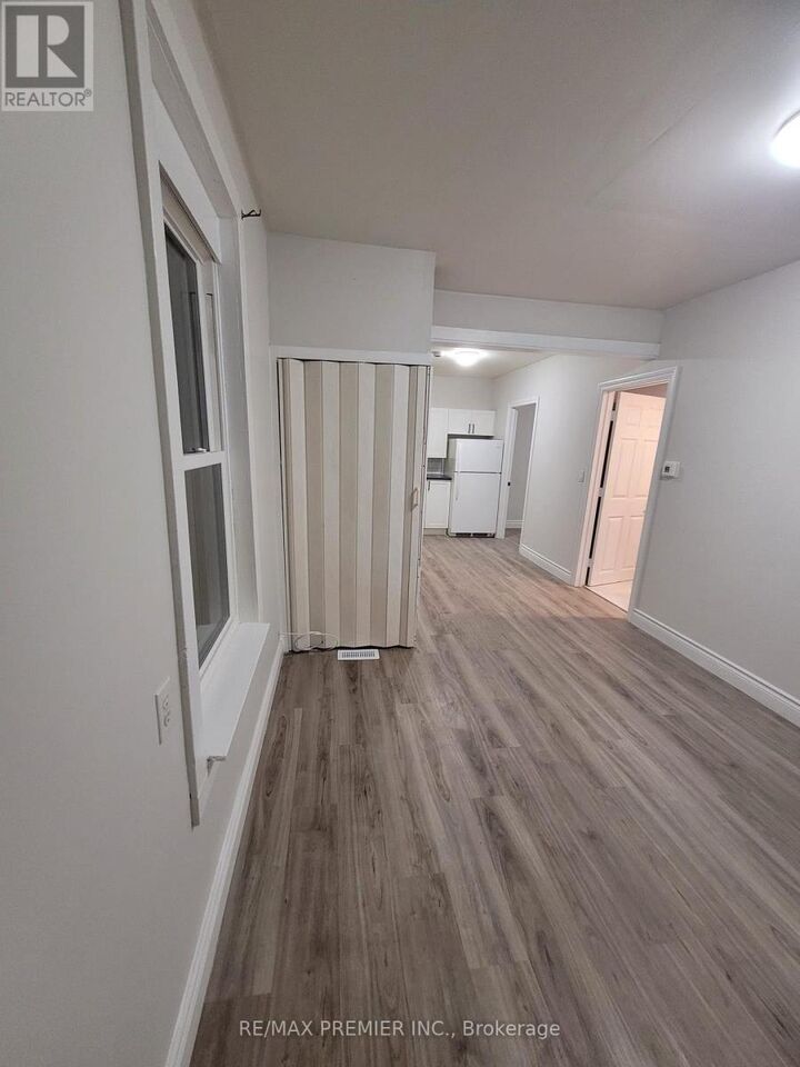 Property Photo:  189 King Street East Front  ON N7M 3N3 