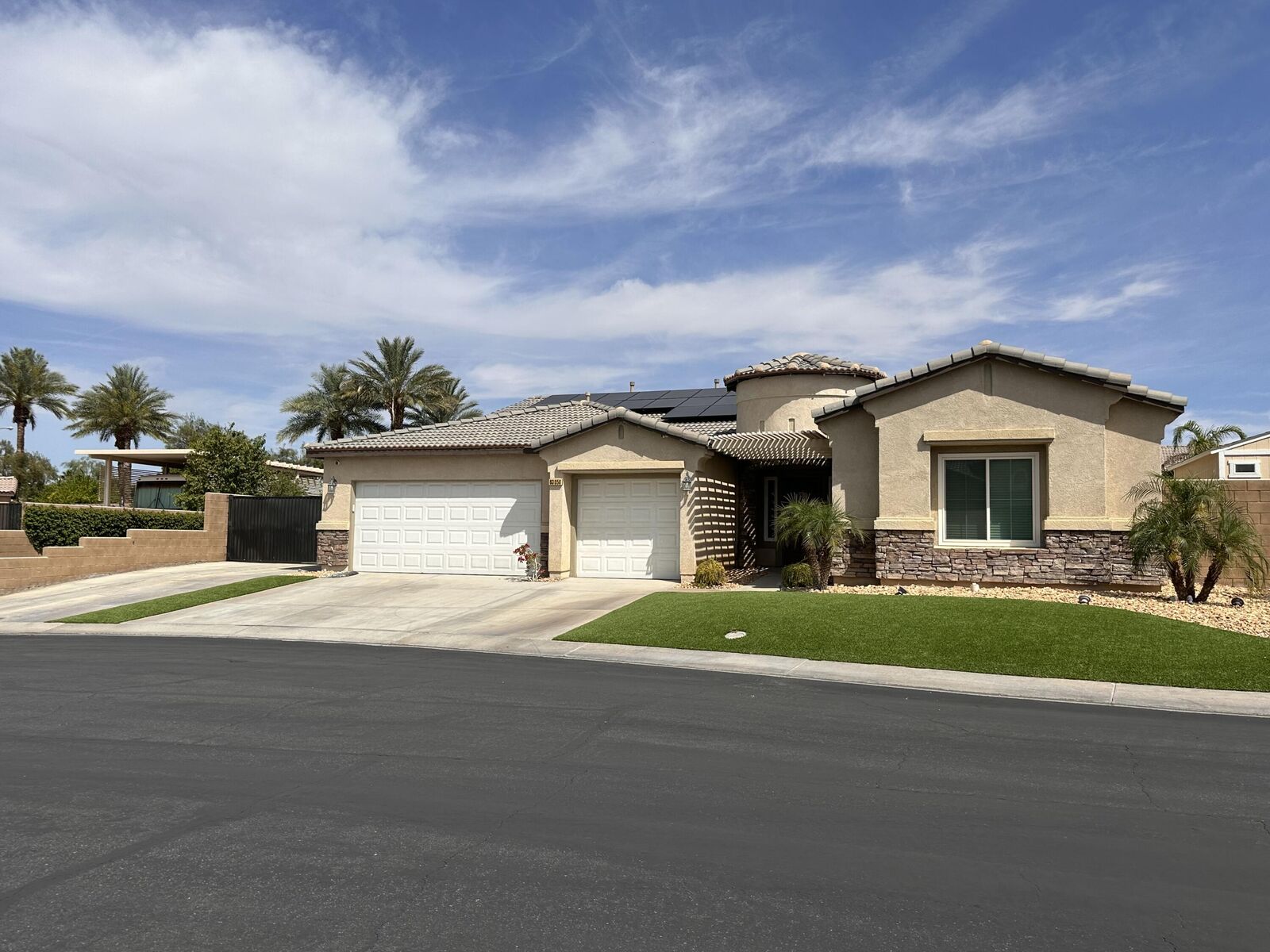 Property Photo:  83050 Singing Hills Drive  CA 92203 