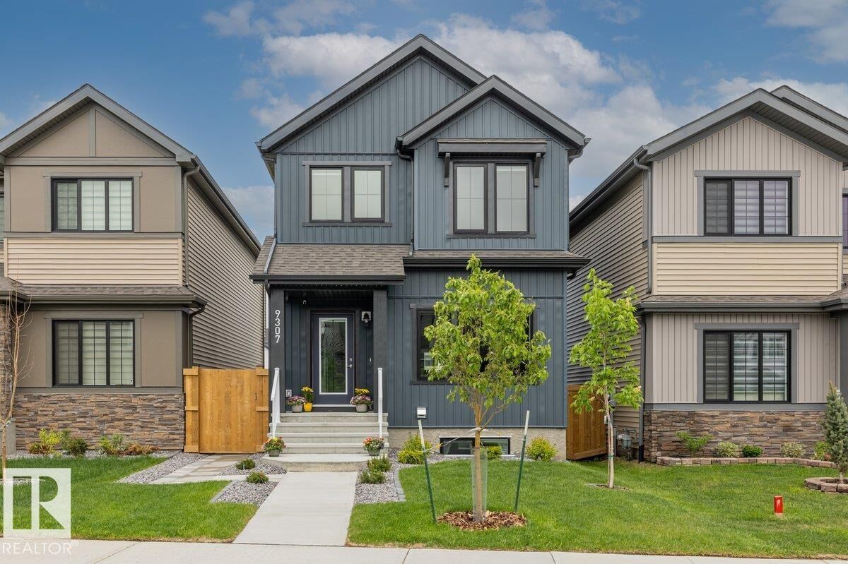 Property Photo:  9307 221 Street NW  AB T5T 6C9 