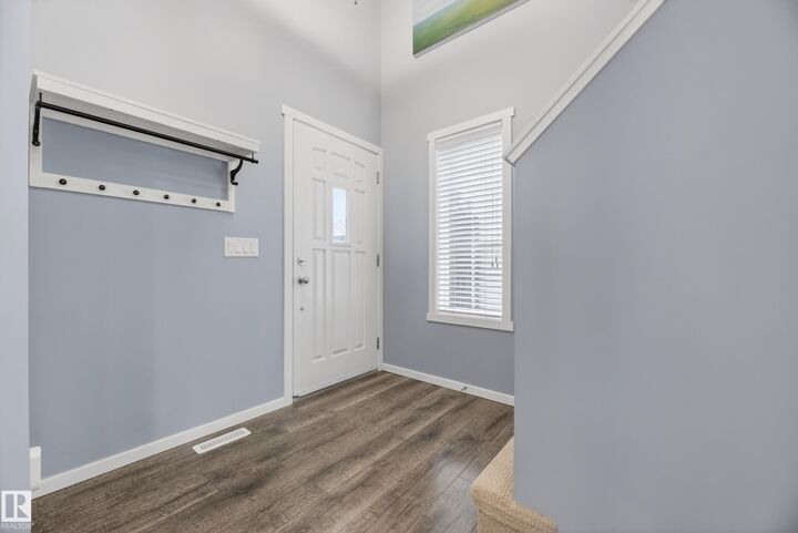 Property Photo:  7626 Ellesmere Way  AB T8H 0P7 