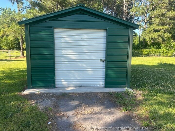Property Photo: 669 Russ Road NC 28358
