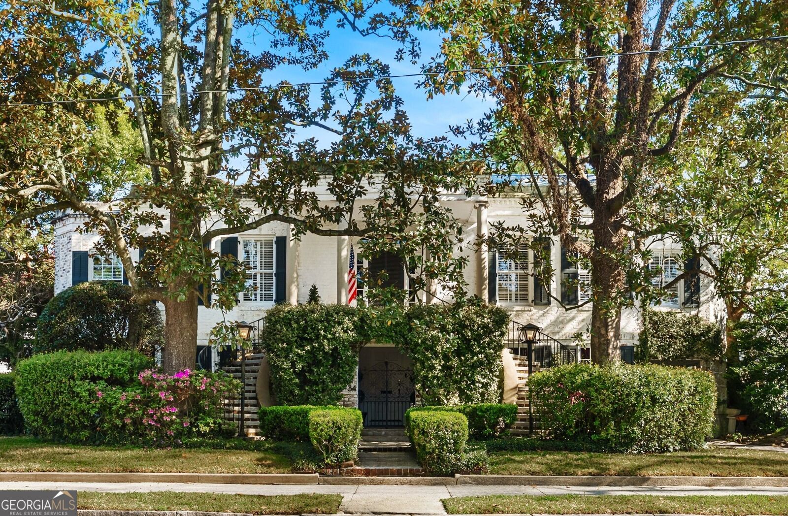Property Photo: 34 E 50th Street GA 31405