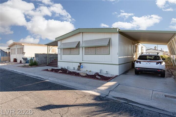 Property Photo: 3432 Jewel Cave Drive NV 89122