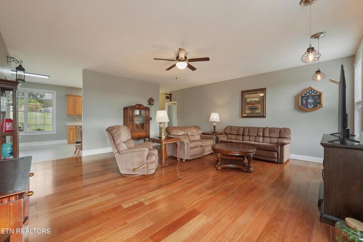 Property Photo: 163 Foxglen Lane TN 37705
