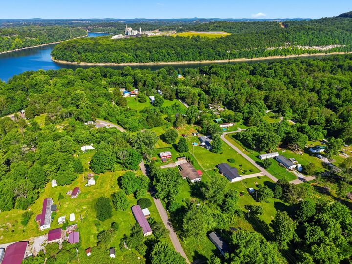 Property Photo:  246 Briarwood Drive  KY 42519 