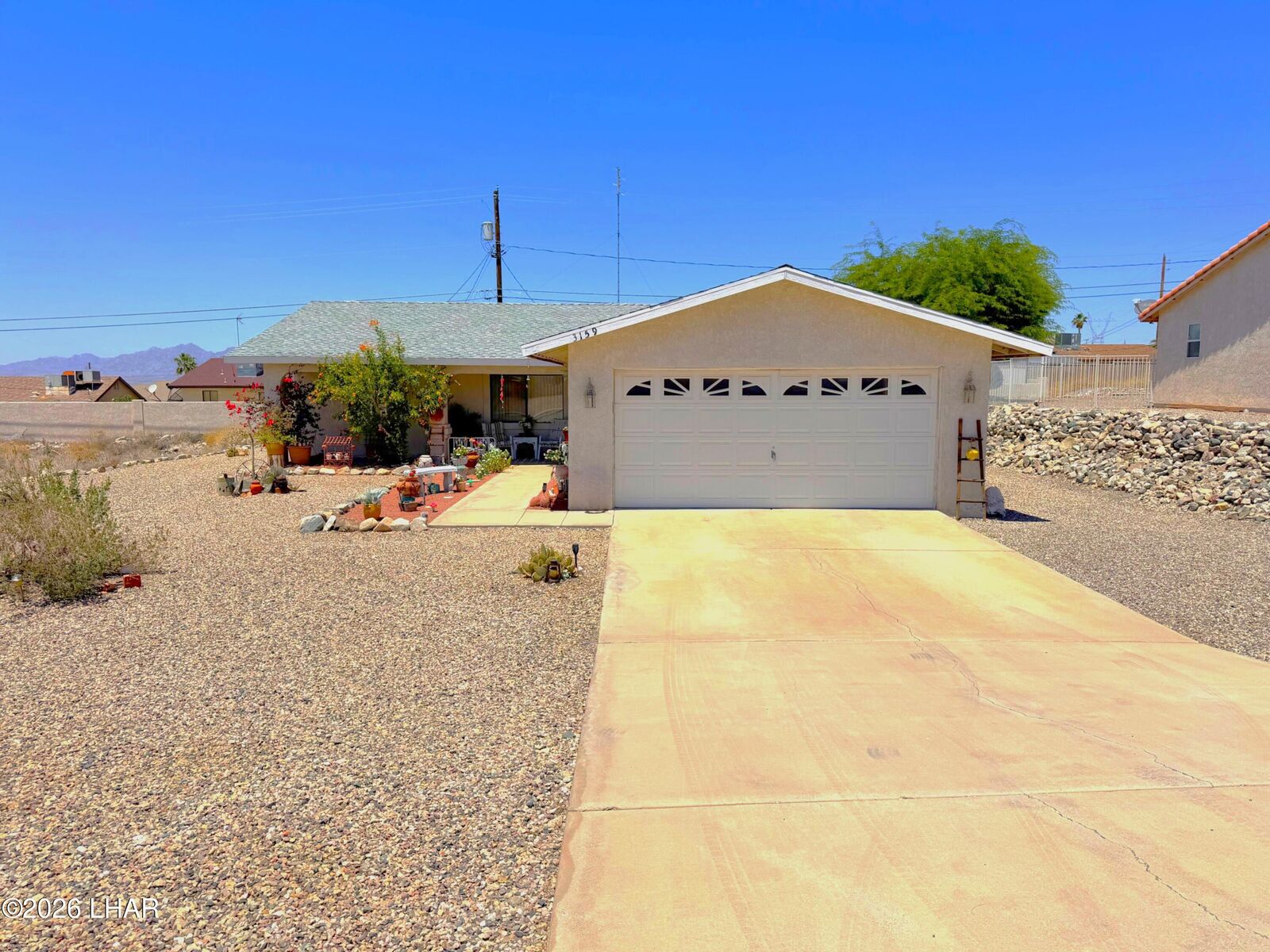 Property Photo: 3159 Kiowa Blvd N AZ 86404