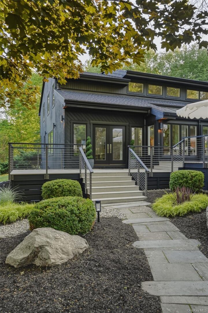 Property Photo:  4 Moonstone Road  NY 12561 