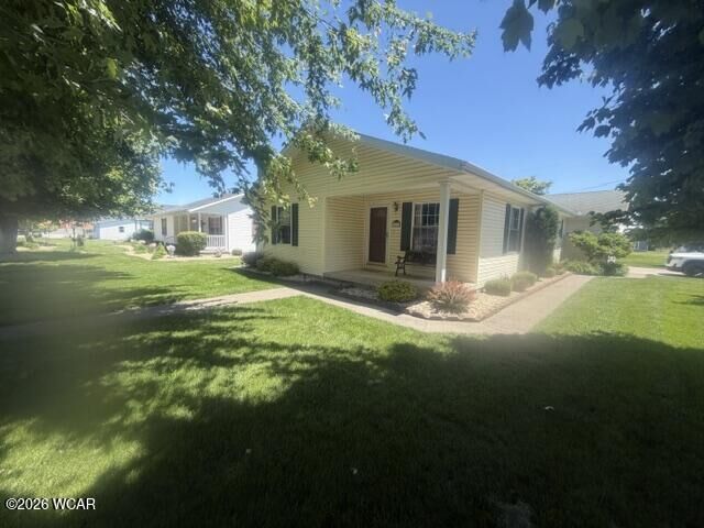Property Photo:  810 N Market Street  OH 43326 