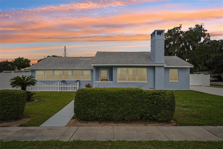 Property Photo:  1211 Morningside Drive  FL 32757 
