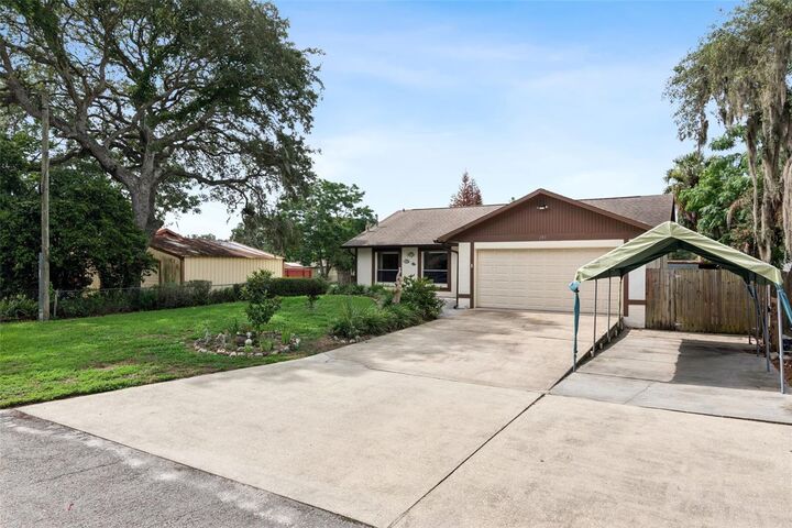 Property Photo:  231 Ruth Boulevard  FL 32750 