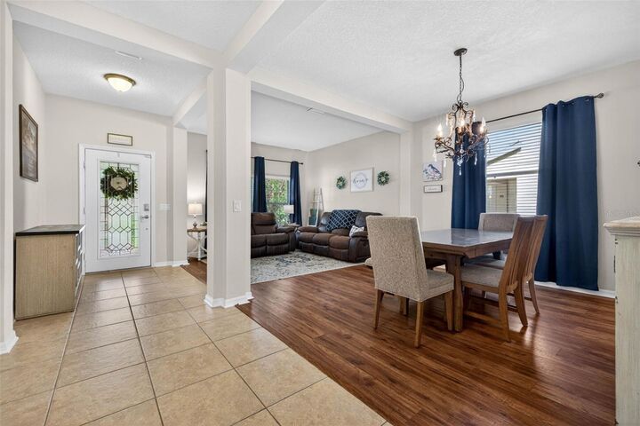 Property Photo:  9634 Oak Glade Avenue  FL 33647 