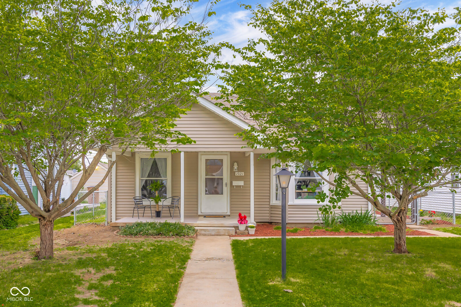 Property Photo:  1921 Keller Avenue  IN 47201 