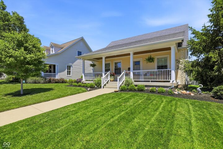 Property Photo:  810 W Pine Street  IN 46077 