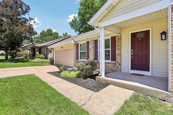 Property Photo:  16471 Fullerton Meadows Drive  MO 63011 