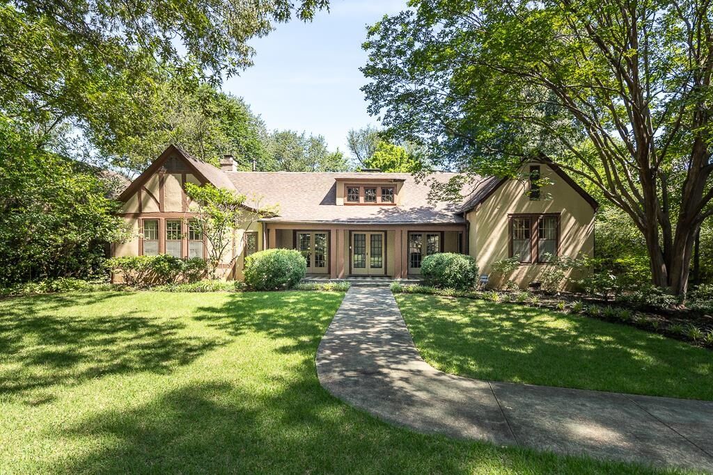 Property Photo:  3814 Woodland Dr  TN 38111 