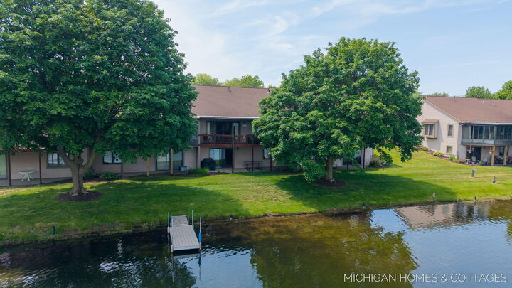 Property Photo:  1644 Lakeview Drive  MI 49464 