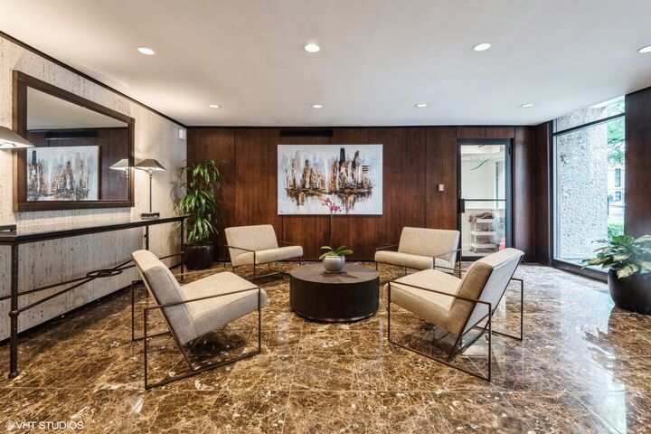 Property Photo:  1 E Scott Street 1012  IL 60610 