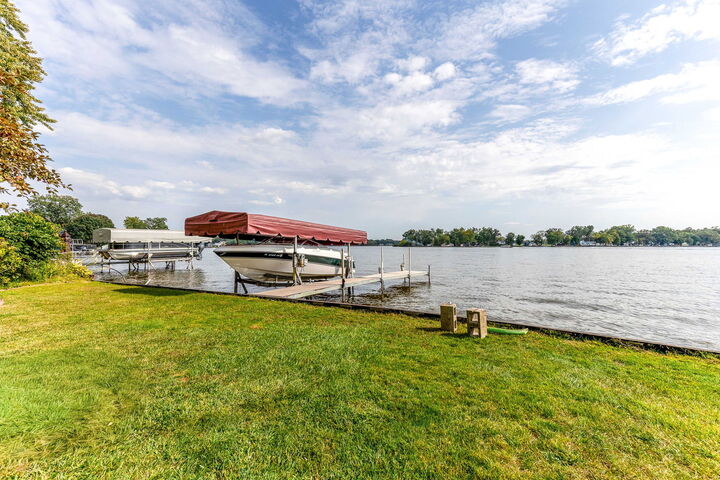 Property Photo:  163 Eagle Point Road  IL 60020 