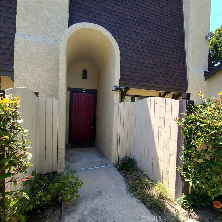 Property Photo: 881 W Huntington Dr. G CA 91007