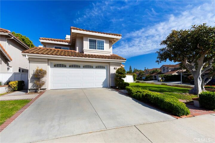 Property Photo:  2 Bernini  CA 92614 