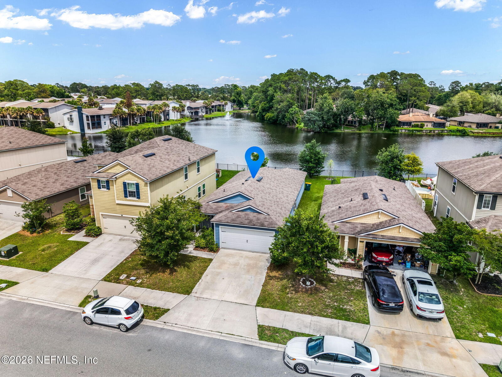 Property Photo: 8342 Meadow Walk Lane FL 32256
