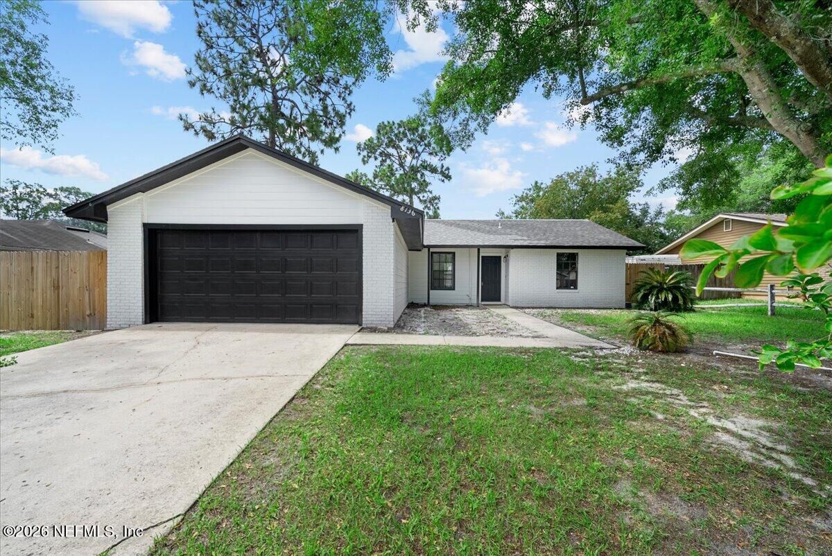 Property Photo: 8136 Great Valley Trail FL 32244