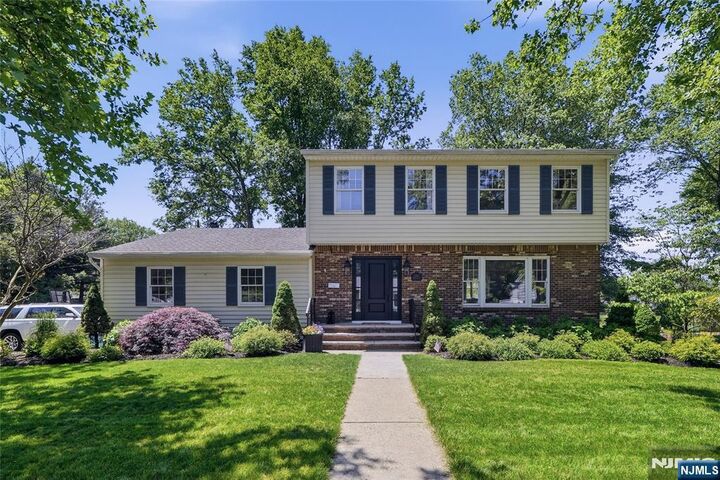 Property Photo:  2430 Cleveland Avenue  NJ 07676 