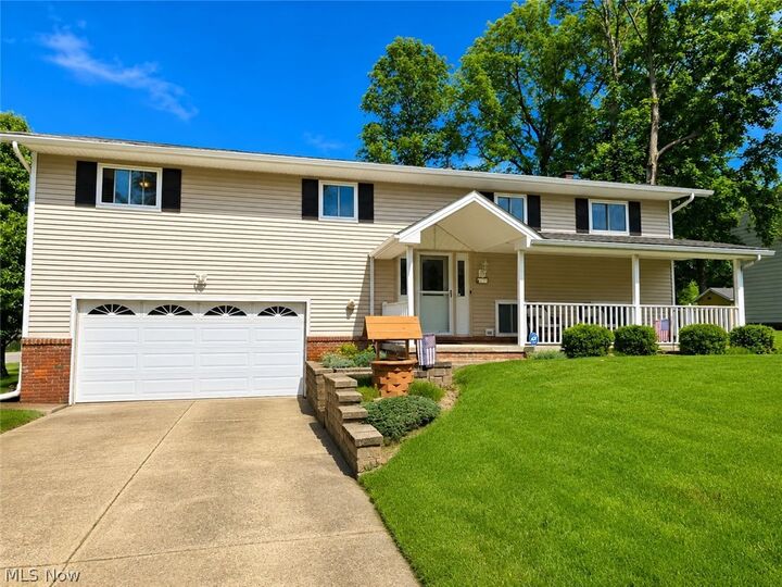Property Photo: 14598 S Gateway Drive OH 44133