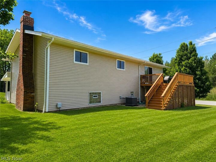 Property Photo:  14598 S Gateway Drive  OH 44133 