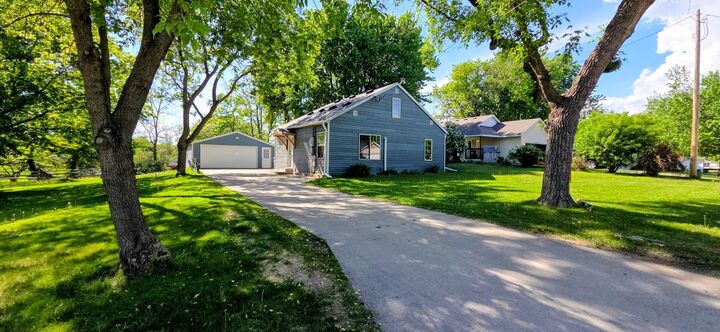 Property Photo: 902 Quincy Street MN 56308