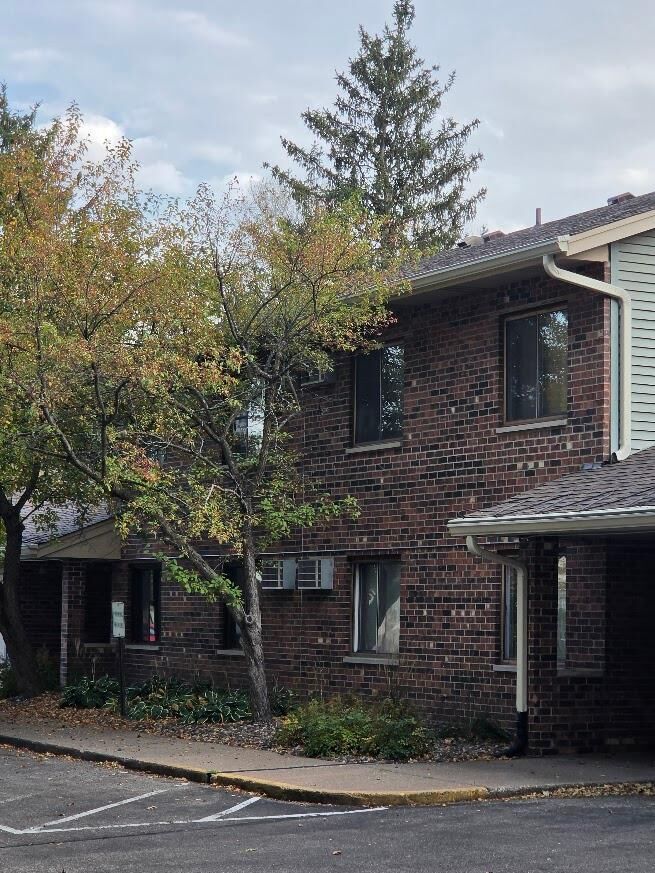 Property Photo: 1601 Cohansey Street 204 MN 55117