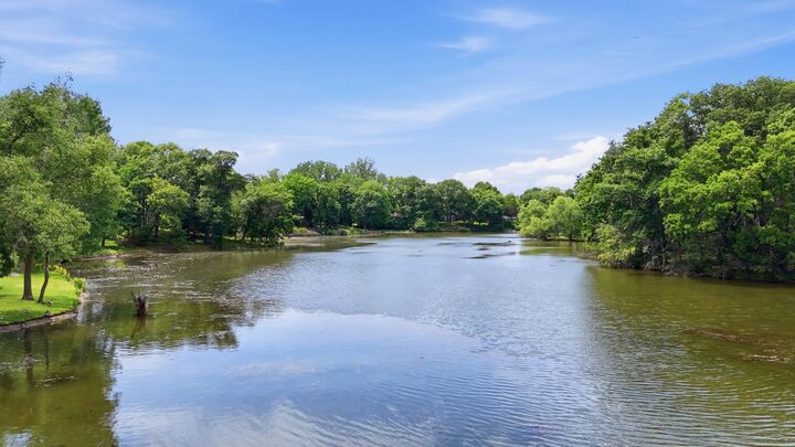 Property Photo:  2229 Wall Street  MN 55122 