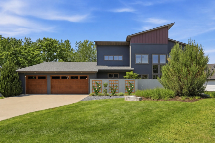 Property Photo: 2229 Wall Street MN 55122